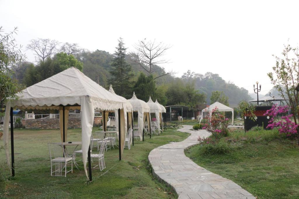 แกรนด์ นอร์ลิง โฮเทลส์ รีสอร์ต Hotel กาฐมาณฑุ ภายนอก รูปภาพ