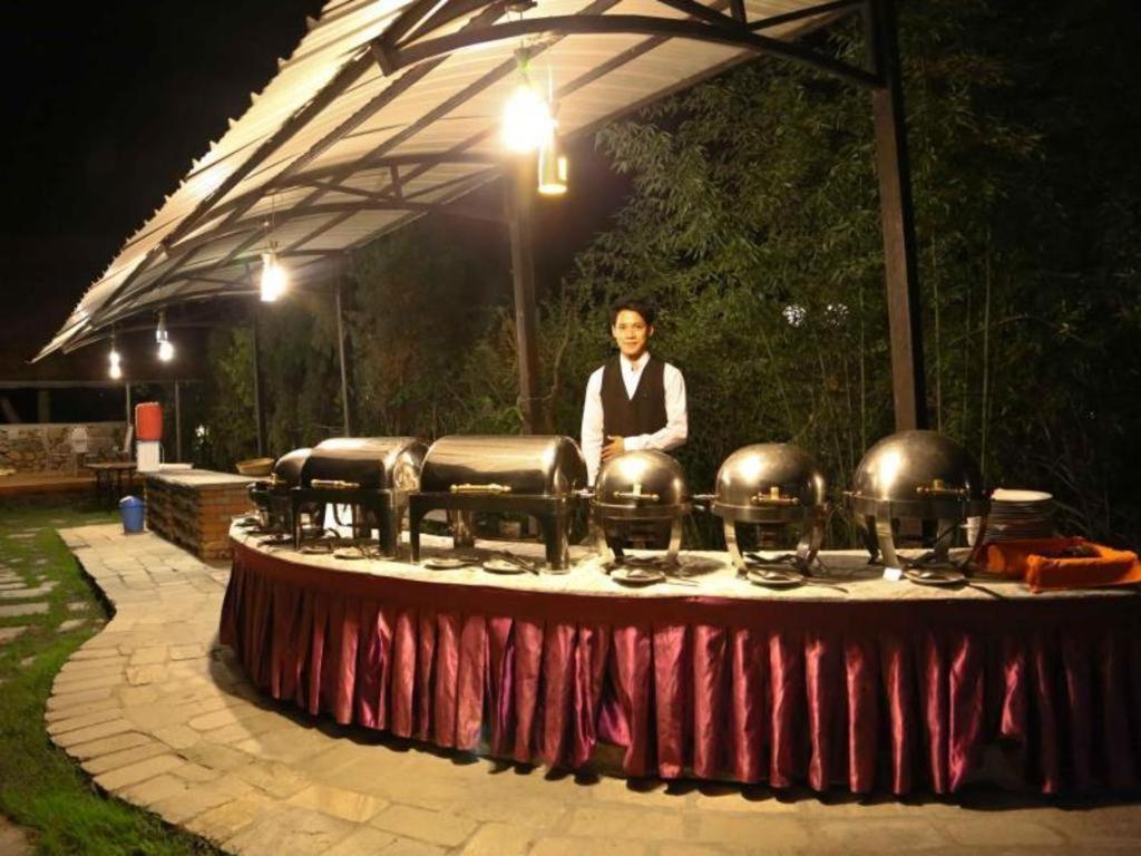 แกรนด์ นอร์ลิง โฮเทลส์ รีสอร์ต Hotel กาฐมาณฑุ ภายนอก รูปภาพ