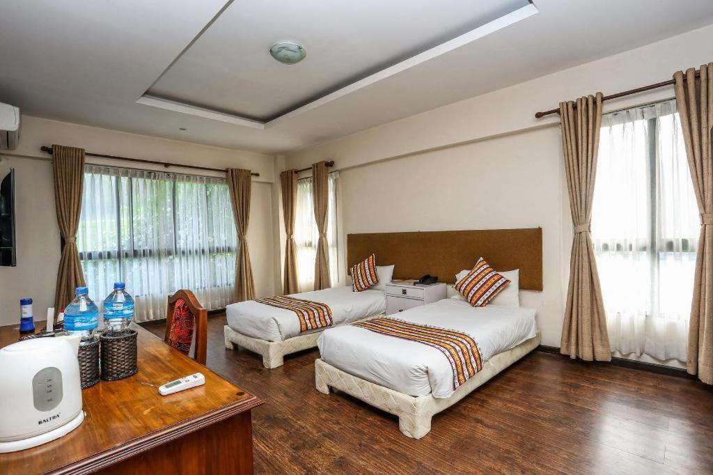 แกรนด์ นอร์ลิง โฮเทลส์ รีสอร์ต Hotel กาฐมาณฑุ ภายนอก รูปภาพ