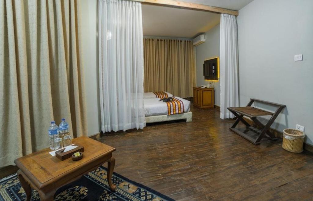 แกรนด์ นอร์ลิง โฮเทลส์ รีสอร์ต Hotel กาฐมาณฑุ ภายนอก รูปภาพ